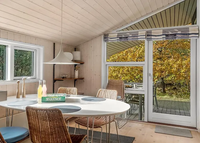 Peder - 4km From The Sea By Interhome Сasa de vacaciones